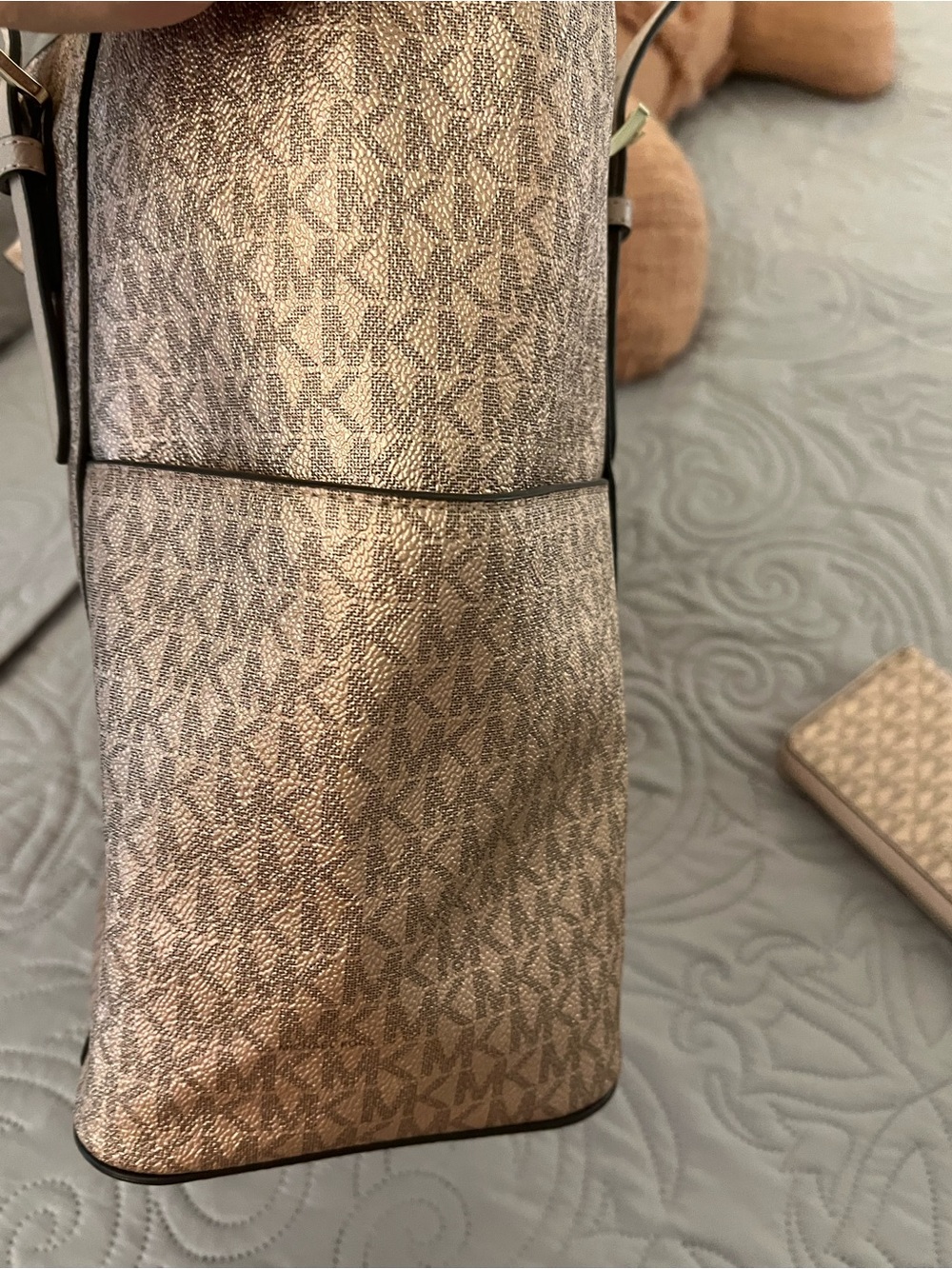 Michael Kors Rose Gold Signature Tote with Matching Wallet - Picture 12 of 12